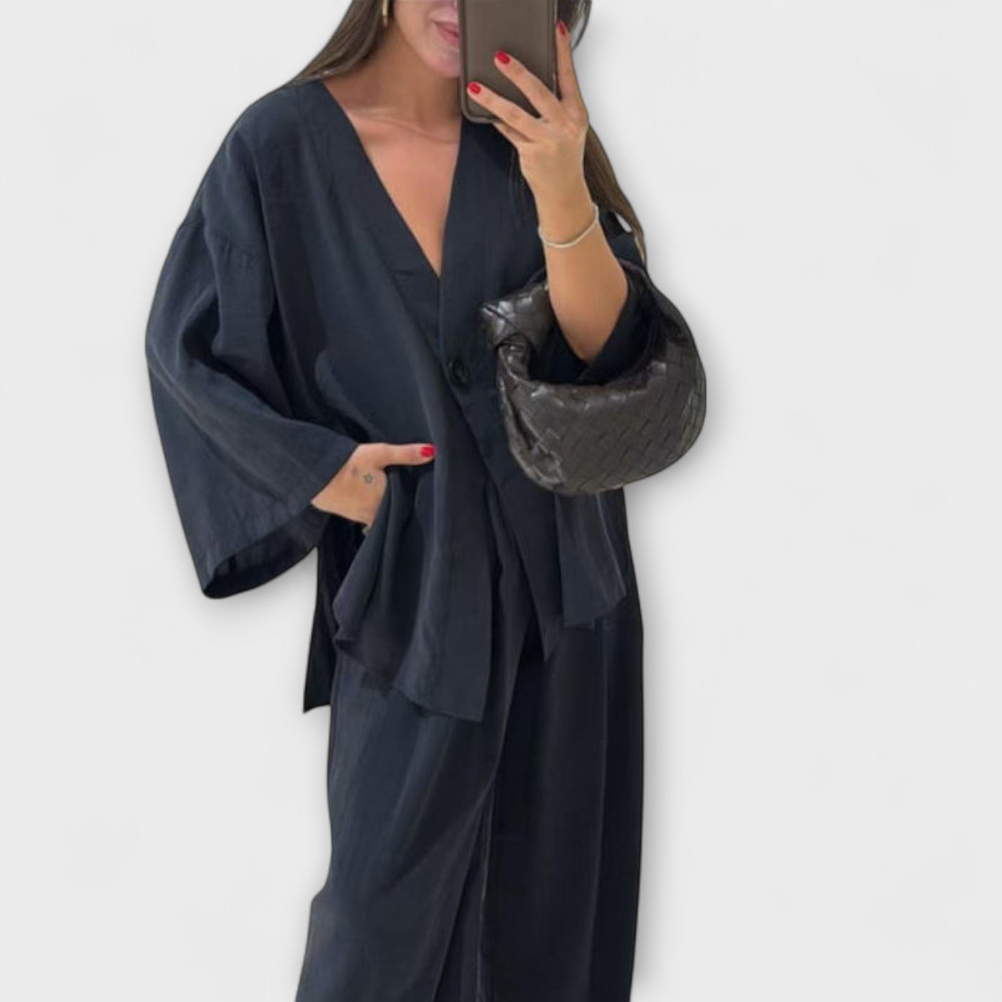 Jacqueline ™ | Ležérny top s V-výstrihom a nohavicový set