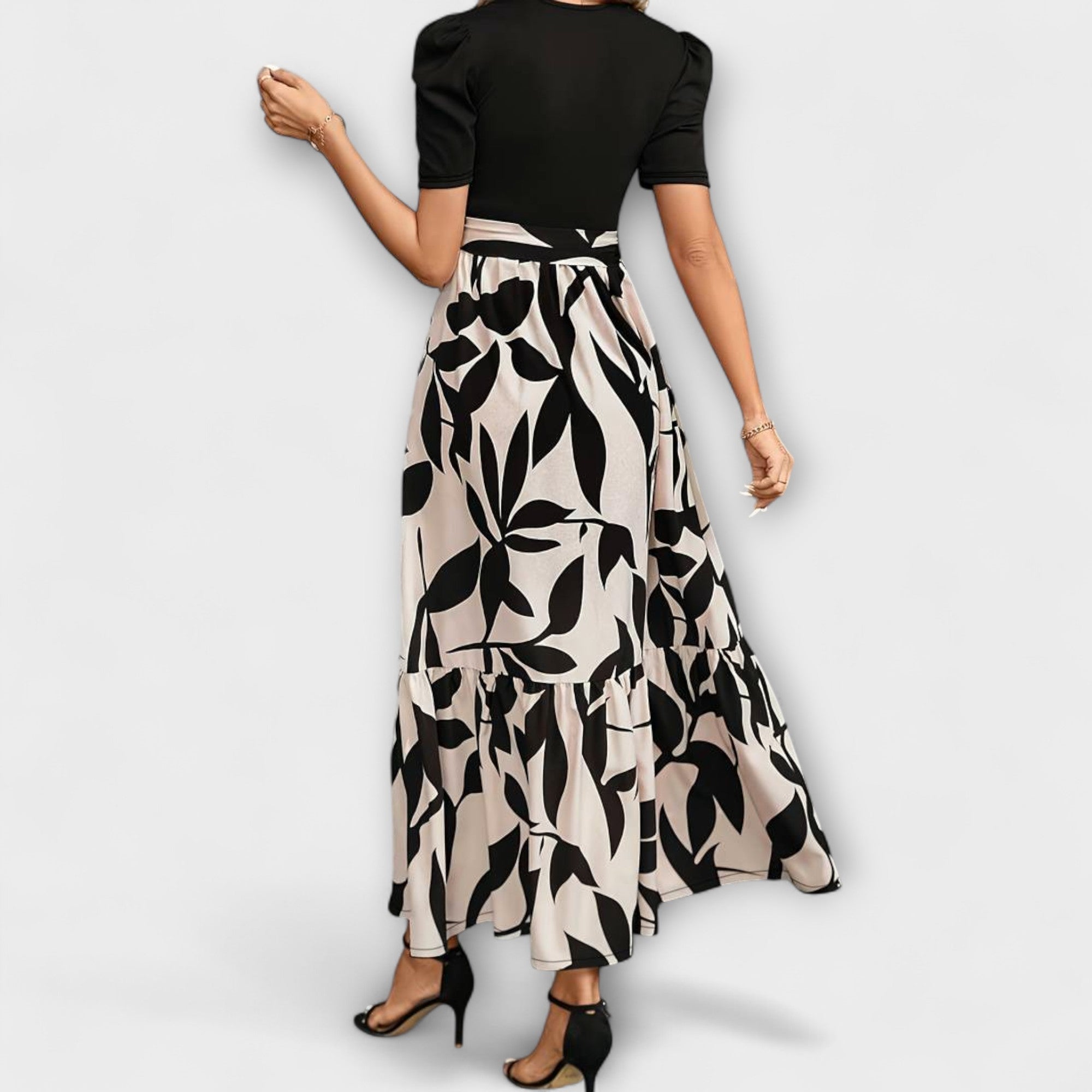 Luna ™ | Letné šaty s kvetinovým vzorom a okrúhlym výstrihom