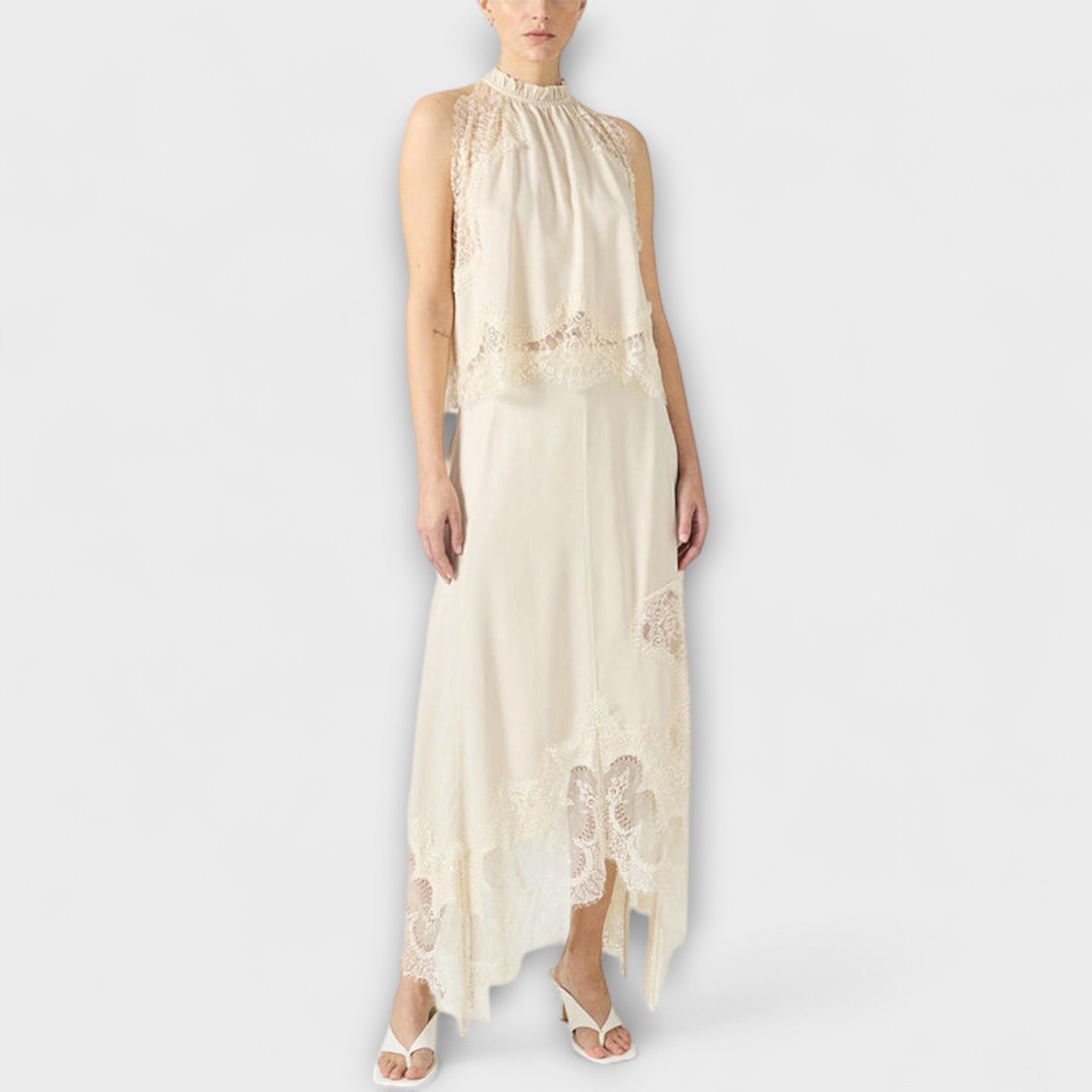 Kaia ™ | Saténová blúzka s čipkovým lemom a plisovaným výstrihom v sade