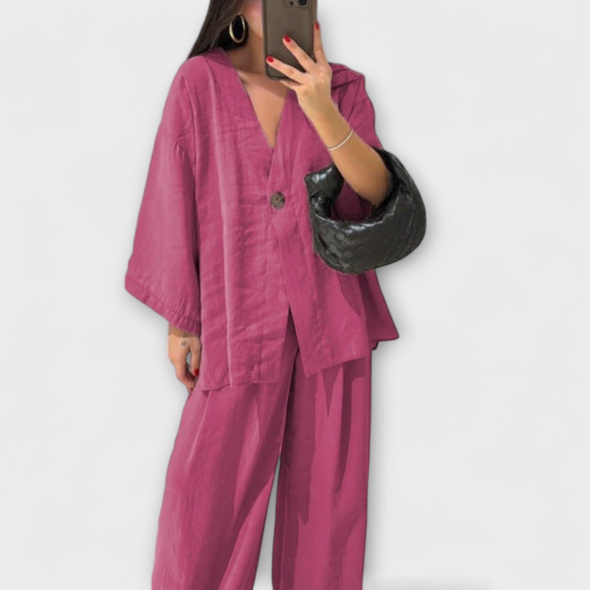 Jacqueline ™ | Ležérny top s V-výstrihom a nohavicový set