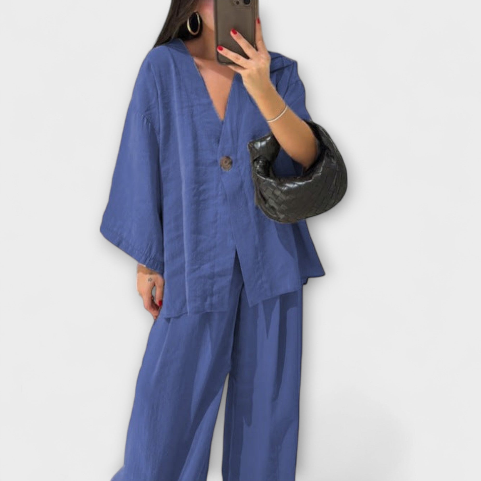 Jacqueline ™ | Ležérny top s V-výstrihom a nohavicový set