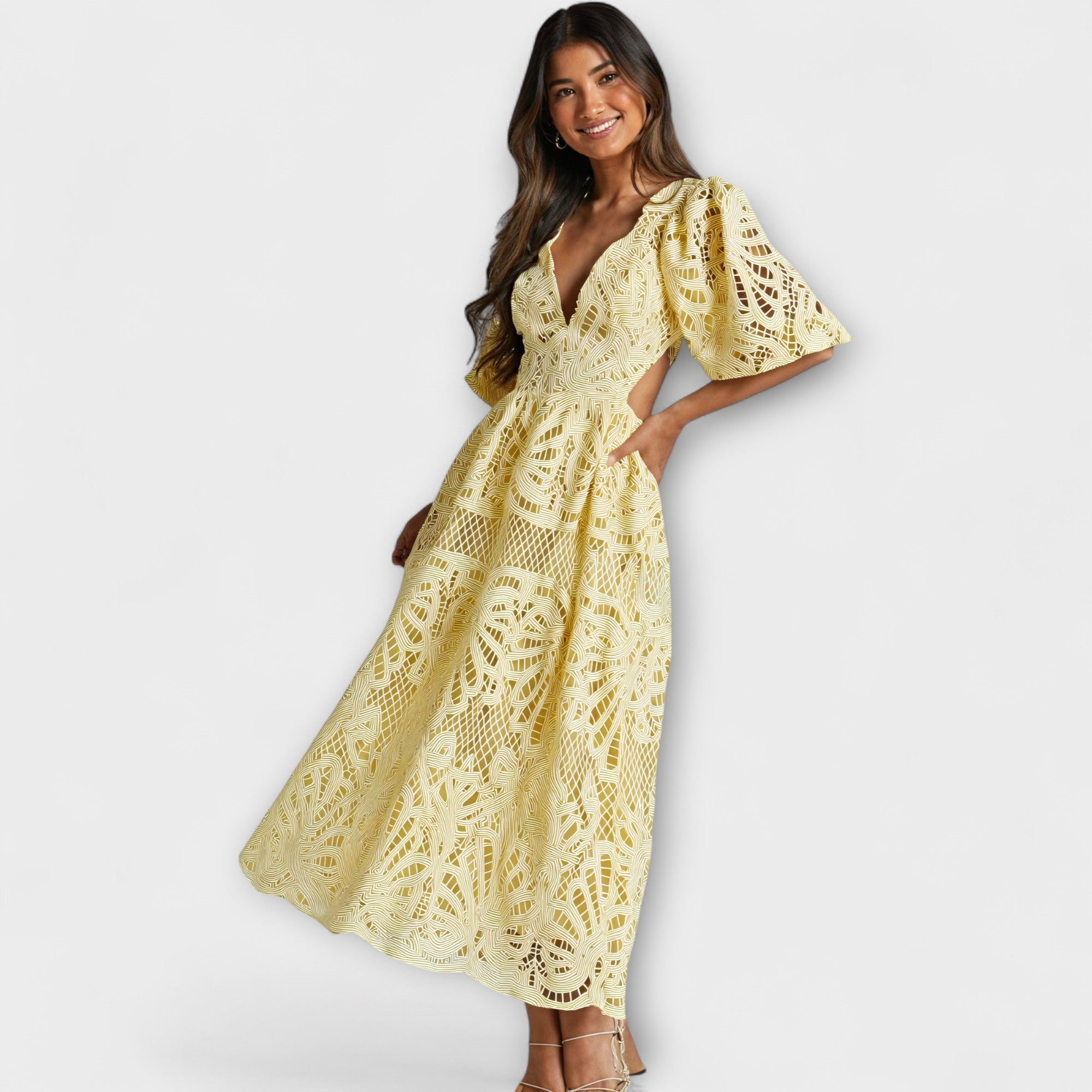 Darja ™ |Elegantné šaty s jemnými detailmi