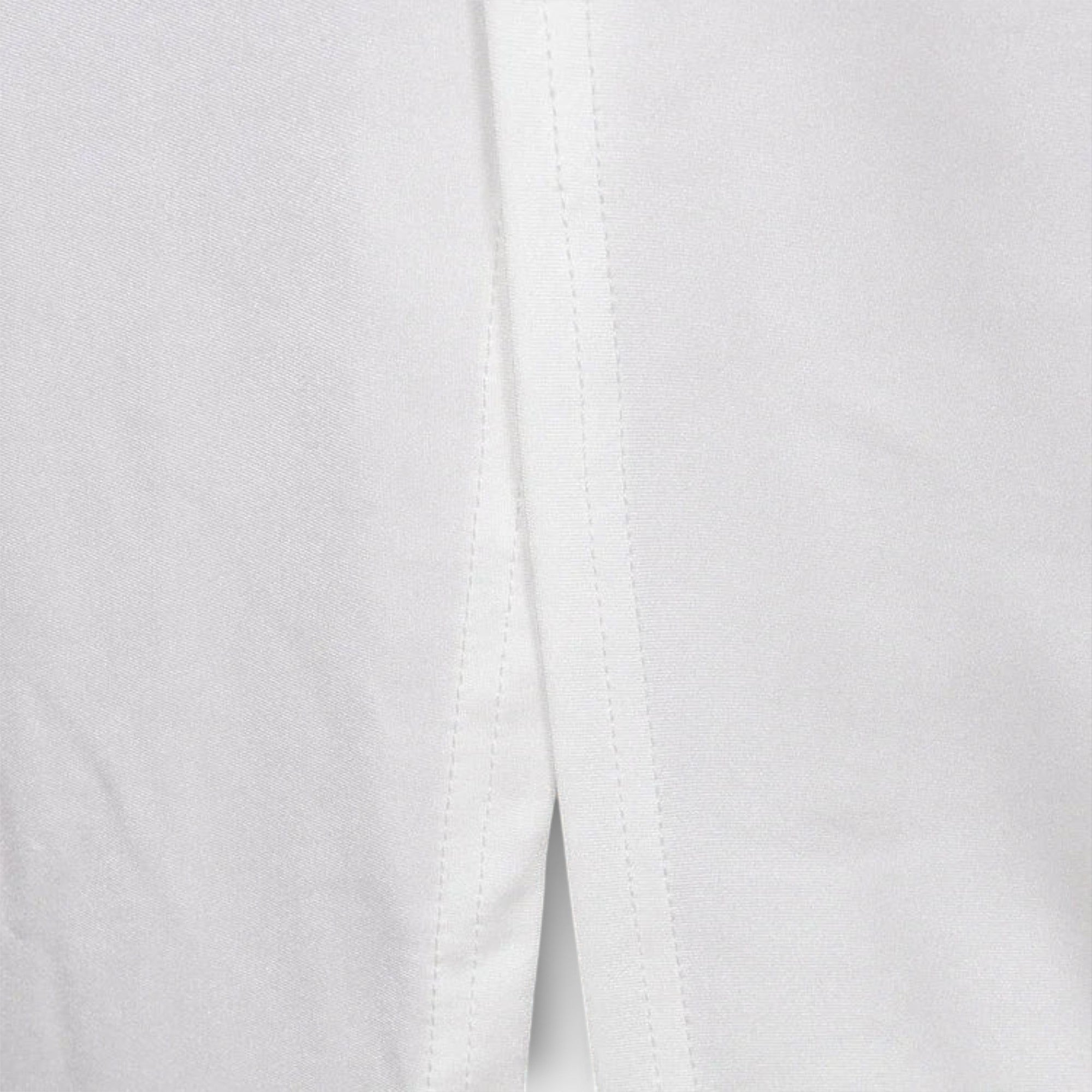 Selah ™ |Biele dlhé šaty s výrezom v páse a kamienkovými akcentmi