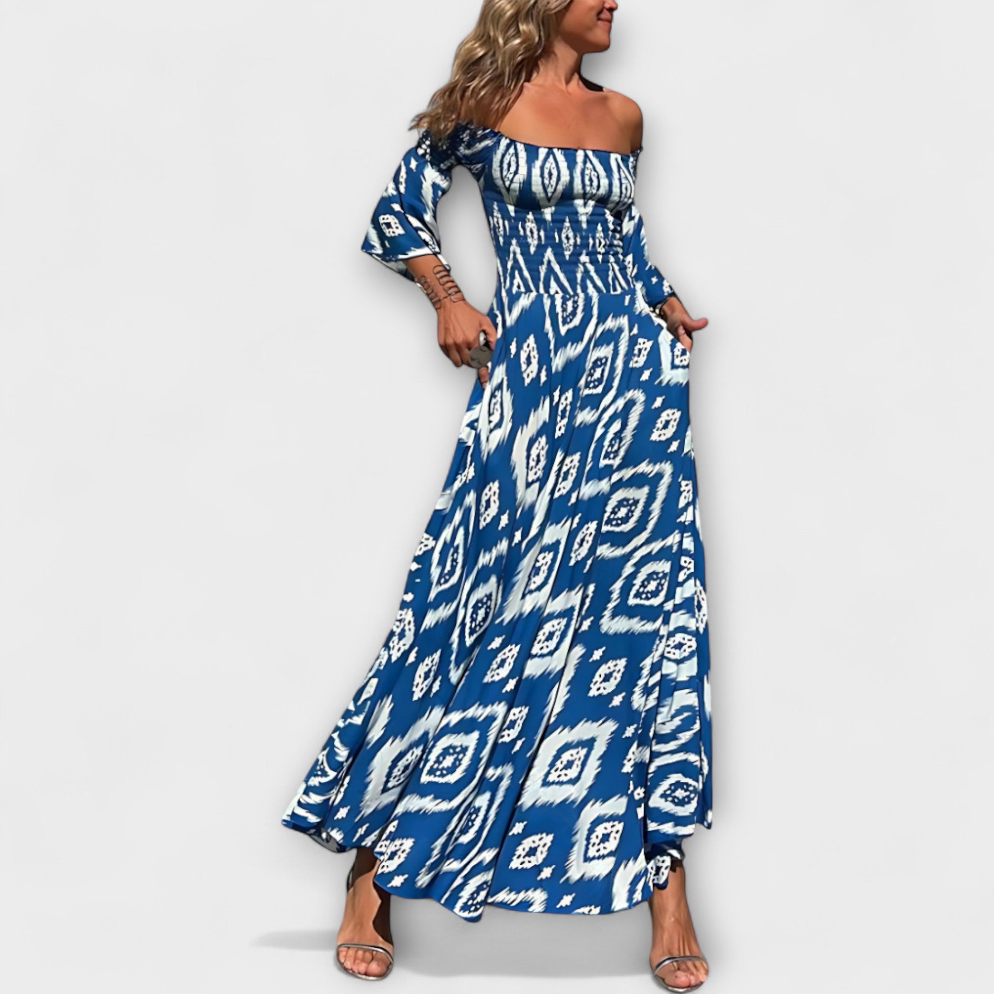 Bella ™ | Šaty s odhalenými ramenami a morskými kvetmi