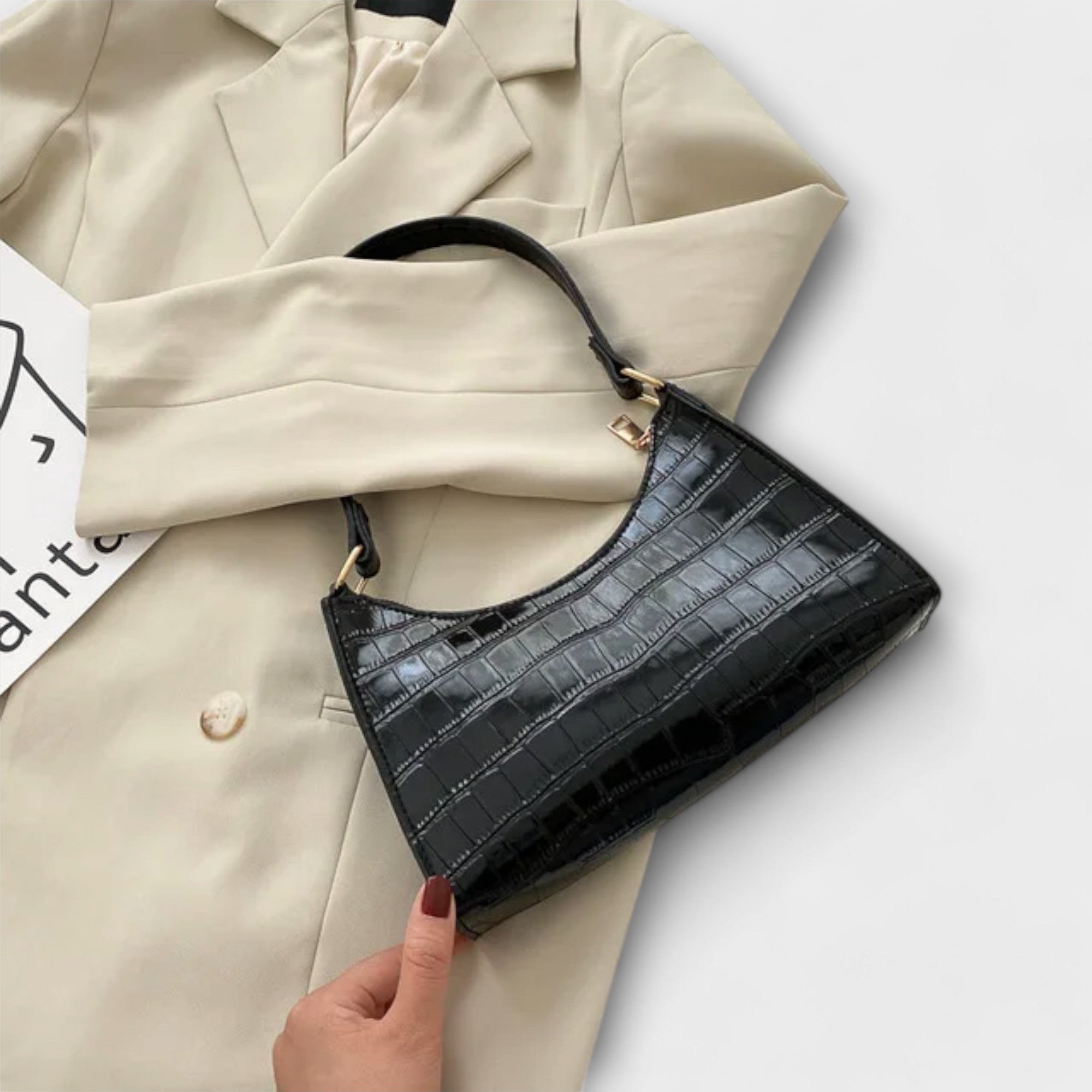 Monika. ™ |Lesklá kožená taška