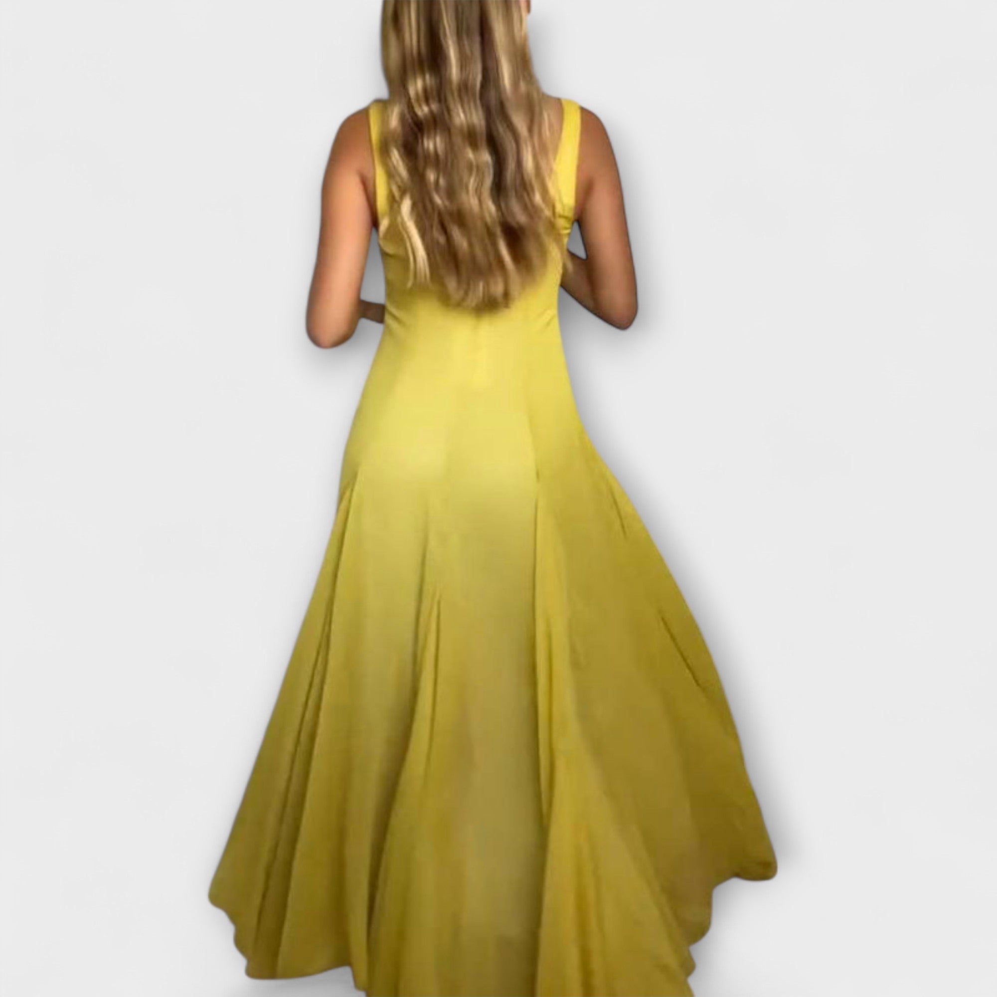 Lilith  ™ ｜Šaty s hranatým výstrihom